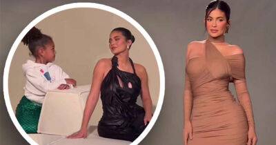 Kylie Jenner - Kendall Jenner - Stormi Webster - Travis Scott - Raven - Kylie Jenner's daughter Stormi gets asked to 'make mommy laugh' on set - msn.com