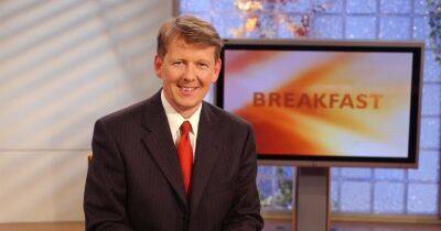 Bill Turnbull - Bill Turnbull's prostate cancer symptoms he missed eight months before diagnosis - ok.co.uk - Britain