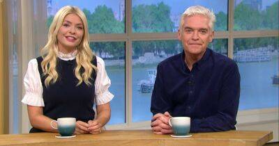 Holly Willoughby - Phillip Schofield - see queen Elizabeth Ii II (Ii) - Voice - Devastated Holly Willoughby in 'crisis talks' with ITV bosses after queue backlash - dailyrecord.co.uk - county Hall - city Westminster, county Hall