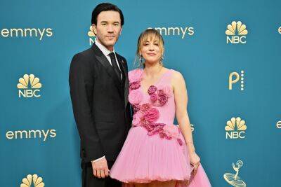 Jimmy Fallon - Kaley Cuoco - Tom Pelphrey - Kaley Cuoco Admits ‘The World Stopped’ And It Was ‘Love At First Sight’ When She Met ‘Ozark’ Star Tom Pelphrey - etcanada.com