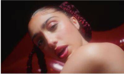 Lourdes Leon - Madonna - Lourdes Leon showcases her voice and colorful energy with new song, “Love Me Still” - us.hola.com - New York - county Love