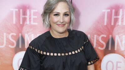 Ricki Lake - Ricki Lake Opens Up About Accepting Her Hair Loss After Keeping It a Secret for Years (Exclusive) - etonline.com