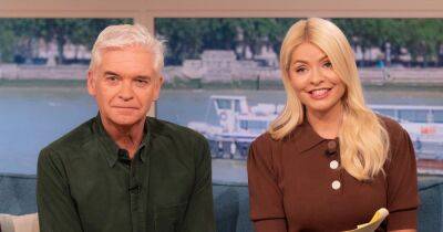 Holly Willoughby - Phillip Schofield - Elizabeth II - Itv This - ITV This Morning fans' petition to 'axe' Holly Willoughby and Phillip Schofield reaches milestone - manchestereveningnews.co.uk - Britain - county Hall - city Westminster, county Hall