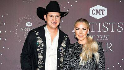 Jon Pardi and Wife Summer Are Expecting First Child - www.etonline.com