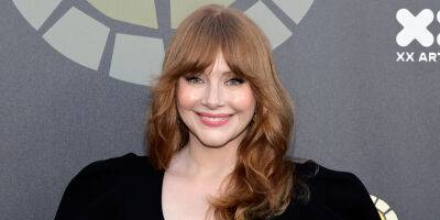 Bryce Howard - Bryce Dallas Howard Reveals Who Stood Up For Her After Being Asked to Lose Weight For 'Jurassic World: Dominion' - justjared.com - county Howard - county Dallas