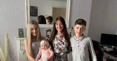 Mum of three says she looks so young she gets mistaken for 15-year-old daughter's twin - manchestereveningnews.co.uk - Manchester
