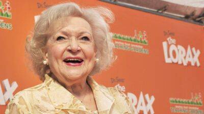 Betty White’s Estate to Auction Over 1,600 Personal Artifacts From Her Life and Career - thewrap.com - Hollywood