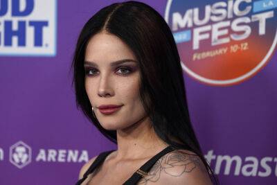 Halsey Questions Whether They ‘Chose The Wrong Life’ In Candid Post: ‘The Weight Of It Is Suffocating’ - etcanada.com - Arizona