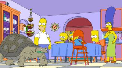 Michael Schneider - Watch Homer Go Down a Conspiracy Hole as ‘The Simpsons’ Season 34 Opener Pays Homage to ‘Don’t F**k With Cats’ (EXCLUSIVE) - variety.com - Netflix