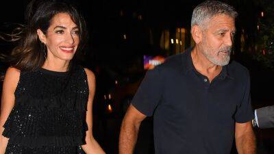 George Clooney - Julia Roberts - Amal Clooney - George and Amal Clooney enjoy date night out in New York City - foxnews.com - Britain - New York - Italy - Manhattan - Indiana - county Roberts - George - city Venice