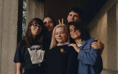 Alvvays share two new songs, ‘Belinda Says’ and ‘Very Online Guy’ - nme.com - Britain - USA - Chicago - Manchester - Birmingham