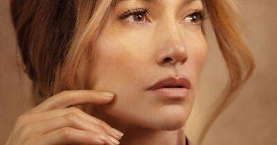 Jennifer Lopez - Hailey Bieber - Hailey Baldwin - Even short, weak nails can pull off the JLo Clean Girl manicure trend – here’s how - ok.co.uk - France - Poland - state Oregon