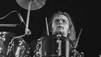 Michael Macdonald - Chris Willman-Senior - John Hartman, Doobie Brothers’ Founding Drummer, Dies at 72 - variety.com - city Portland