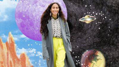 Your Horoscope for the Week Ahead - glamour.com