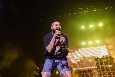 Post Malone Cancels Concert Due To ‘Stabbing Pain’, Checks In To Hospital - etcanada.com - Arizona - Boston