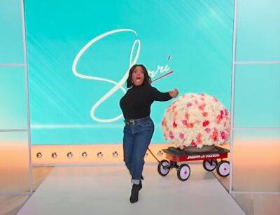 Oprah Winfrey - Voice - Sherri Shepherd Recreates Memorable Moment From ‘The Oprah Winfrey Show’ In Honour Of The Gift Oprah Sent Her - etcanada.com