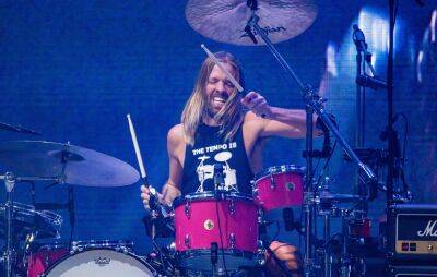 Check out the full 53-song setlist from the Los Angeles Taylor Hawkins tribute concert - www.nme.com - London - Taylor - county Hawkins