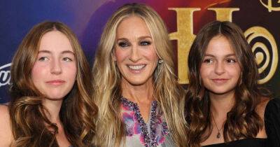 Matthew Broderick - Kathy Najimy - James Wilkie - Sarah Jessica Parker joined by rarely-seen twin daughters at Hocus Pocus 2 premiere - msn.com - Australia - New York - city Sanderson
