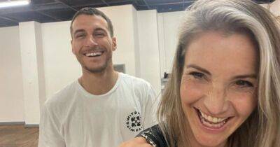 Anton Du Beke - Gorka Marquez - Helen Skelton - Shirley Ballas - Aretha Franklin - Greater Manchester - BBC Strictly Come Dancing's Helen Skelton say she's 'trying to be sexy' as she shows sore feet in training - manchestereveningnews.co.uk - USA - Manchester