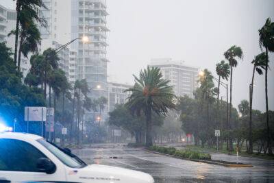 David Muir - Network Anchors Head To Florida To Cover Hurricane Ian - deadline.com - New York - USA - Florida - county Andrew - city Tampa