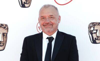Bob Mortimer says he’s “not very well” following recent trip to hospital - www.nme.com