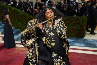 Lizzo Plays Legendary 200-Year-Old Crystal Flute Owned By U.S. President James Madison - etcanada.com - Columbia