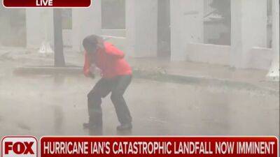 Hurricane Ian Hits Florida, Newscasters Brave Extreme Elements From the Frontline (Video Roundup) - thewrap.com - Florida