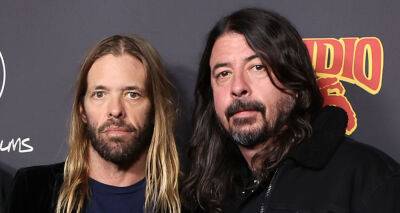 Foo Fighters' Dave Grohl Breaks Down in Tears While Performing at Taylor Hawkins' Tribute - www.justjared.com - Colombia