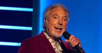 Tom Jones - Voice - Tom Jones dedicates moving performance to late wife which left The Voice judges in tears - msn.com