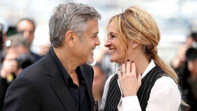 George Clooney - Julia Roberts - Julia Roberts, George Clooney joke filming one kiss for 'Ticket to Paradise' took 'six months' and '80 takes' - foxnews.com - New York - county Roberts