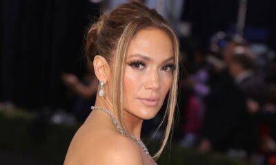 Jennifer Lopez's wedding dress fears during special family moment - hellomagazine.com