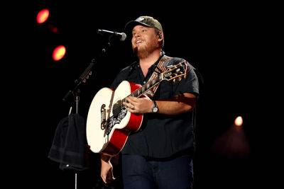 Luke Combs Refunds Tickets Due To Vocal Issues But Performs Maine Concert Anyway - etcanada.com - state Maine - city Bangor