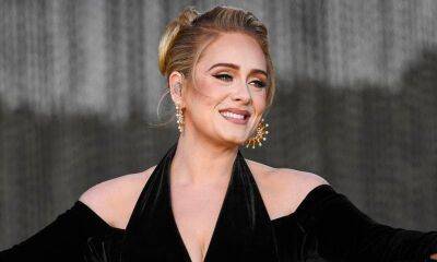 Emmy Award - Adele - Adele shares makeup-free selfie celebrating her first Emmy Award - us.hola.com - Los Angeles - Las Vegas