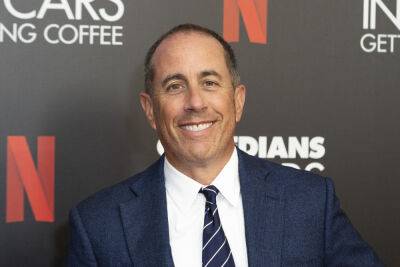Jerry Seinfeld Makes His Modelling Debut For Kith’s Fall Collection, Gwyneth Paltrow Responds - etcanada.com - New York - county Queens