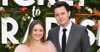 Debbie Reynolds - Austen Rydell - Billie Lourd Is Pregnant, Expecting 2nd Child With Husband Austen Rydell: See Her Baby Bump - usmagazine.com - London - USA - California - county Story - county Fisher - city Kingston, county Fisher