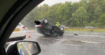 Car heading on M62 towards Manchester flips over and lands on roof on OTHER side of carriageway - www.manchestereveningnews.co.uk - Manchester
