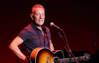Seth Meyers - Bruce Springsteen - Robin Williams - John Mulaney - Conan Obrien - Jerry Seinfeld - Jon Stewart - Sheryl Crow - Jeff Ross - Bruce Springsteen, the Lumineers to perform at Stand Up for Heroes 2022 benefit in New York - nme.com - New York - New York - Iraq