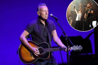Bruce Springsteen - Lincoln Center - Jon Stewart - Jeff Ross - Bruce Springsteen, The Lumineers to perform at Stand Up for Heroes 2022 benefit in NYC - nypost.com