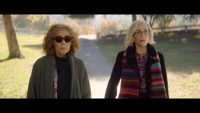 Lily Tomlin - Paul Weitz - Jane Fonda and Lily Tomlin ‘Moving On’ To New Movie And Life After ‘Grace And Frankie’ – Toronto Film Festival - deadline.com