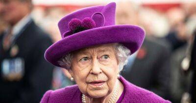 Queen Elizabeth II Dead: Longest-Reigning British Monarch Dies at 96 - www.usmagazine.com - Britain - Scotland - London - county King And Queen - county Charles