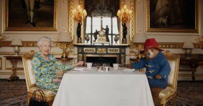 "Thank you Ma'am, for everything" - Paddington Bear's touching message to Queen Elizabeth following her death - www.manchestereveningnews.co.uk - Manchester - Peru