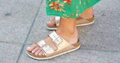13 Sandals With Orthopedic Support for Pain Relief & All-Day Comfort - www.usmagazine.com - city Sandal