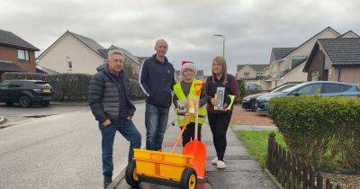 Kind-hearted Perthshire kid hailed for gritting pavements in his village - www.dailyrecord.co.uk