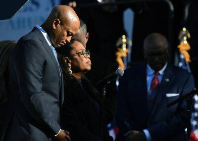 Oprah Winfrey Introduces Wes Moore As He’s Inaugurated As Maryland’s New Governor: ‘A Man I Truly Respect And I Man I So Trust’ - deadline.com - state Maryland - Columbia, state Maryland - Beyond