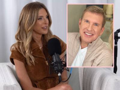 Lindsie Chrisley Already Visited Her Dad Todd In Prison! - perezhilton.com - Florida - county Todd