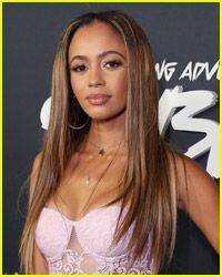 'Riverdale' Star Vanessa Morgan Returns to The CW With New Show 'Wild Cards' - www.justjared.com