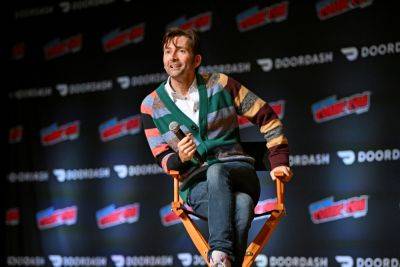 David Tennant Offers Support For Actors Strike On Otherwise Circumspect NYCC Panel - deadline.com - Scotland - New York