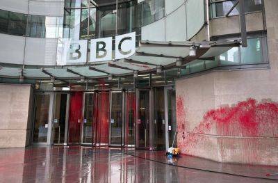 BBC London Headquarters Coated In Red Paint, After Backlash At Coverage Of Israel-Hamas Conflict - deadline.com - Britain - city Portland - Israel - Palestine
