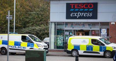 Seriously injured man 'walked to Tesco' for help after 'stabbing' as police and forensics swarm area - www.manchestereveningnews.co.uk - Manchester