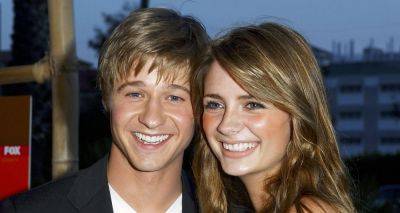 'The O.C.' Creator Reveals Ben McKenzie & Mischa Barton Weren't Top Choices to Star in the Show - Find Out Who Almost Played Ryan & Marissa! - www.justjared.com